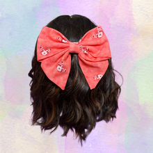 Load image into Gallery viewer, Sailor Hairbow Pin To Back Pabu