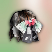 Cargar imagen en el visor de la galería, Japanese Over-sized Hair Bow | Anime KNY | Butterfly Hashira Pink & Green