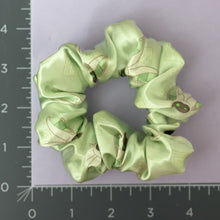 Cargar imagen en el visor de la galería, Satin Hair Scrunchie | Anime ATLA | Earth Lemur