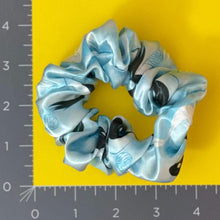 Cargar imagen en el visor de la galería, Satin Hair Scrunchie | Anime ATLA | Yin & Yang Waterbender