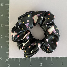 Cargar imagen en el visor de la galería, Satin Hair Scrunchie | Video Game | Midnight Moogle