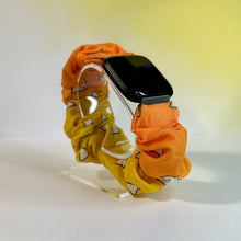Cargar imagen en el visor de la galería, Fitbit Versa Watch Band | KNY | Orange Ombré with Triangles Squares
